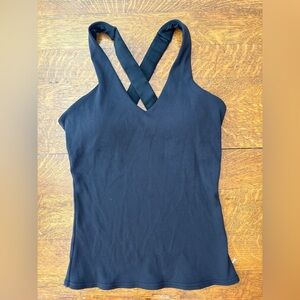 Alo Elevate Tank size M worn once